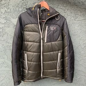 Mens Mountain Hardwear Parka, Like New!